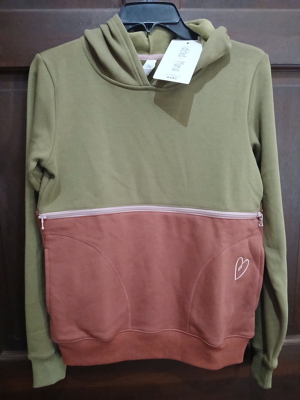 Latched Mama NWT Olive and Rust Two-Tone Scoop-Neck Hoodie XXS
